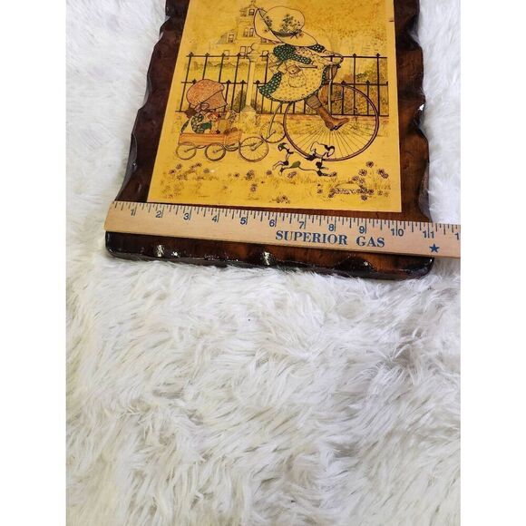 Holly Hobbie Decoupage Wooden Wall Plaque Decor - Picture 4 of 6